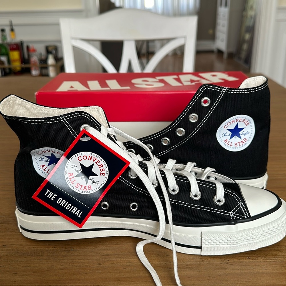 MADE IN JAPAN never worn converse